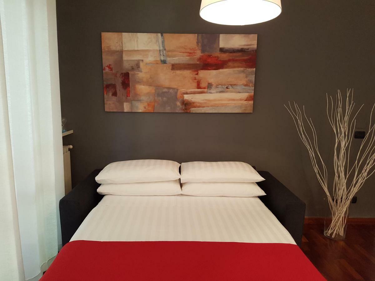 Stoccolma 11 Airport And Fiera Apartment Fiumicino Bagian luar foto