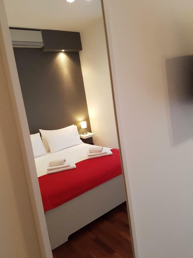 Stoccolma 11 Airport And Fiera Apartment Fiumicino Bagian luar foto