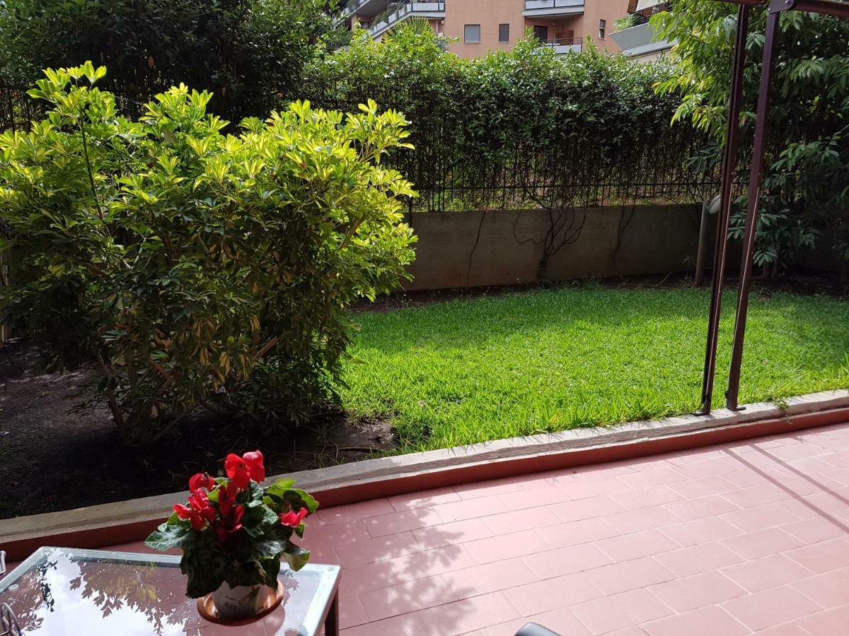 Stoccolma 11 Airport And Fiera Apartment Fiumicino Bagian luar foto